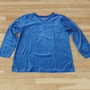 Elegant Blue Velvet Long Sleeve Top